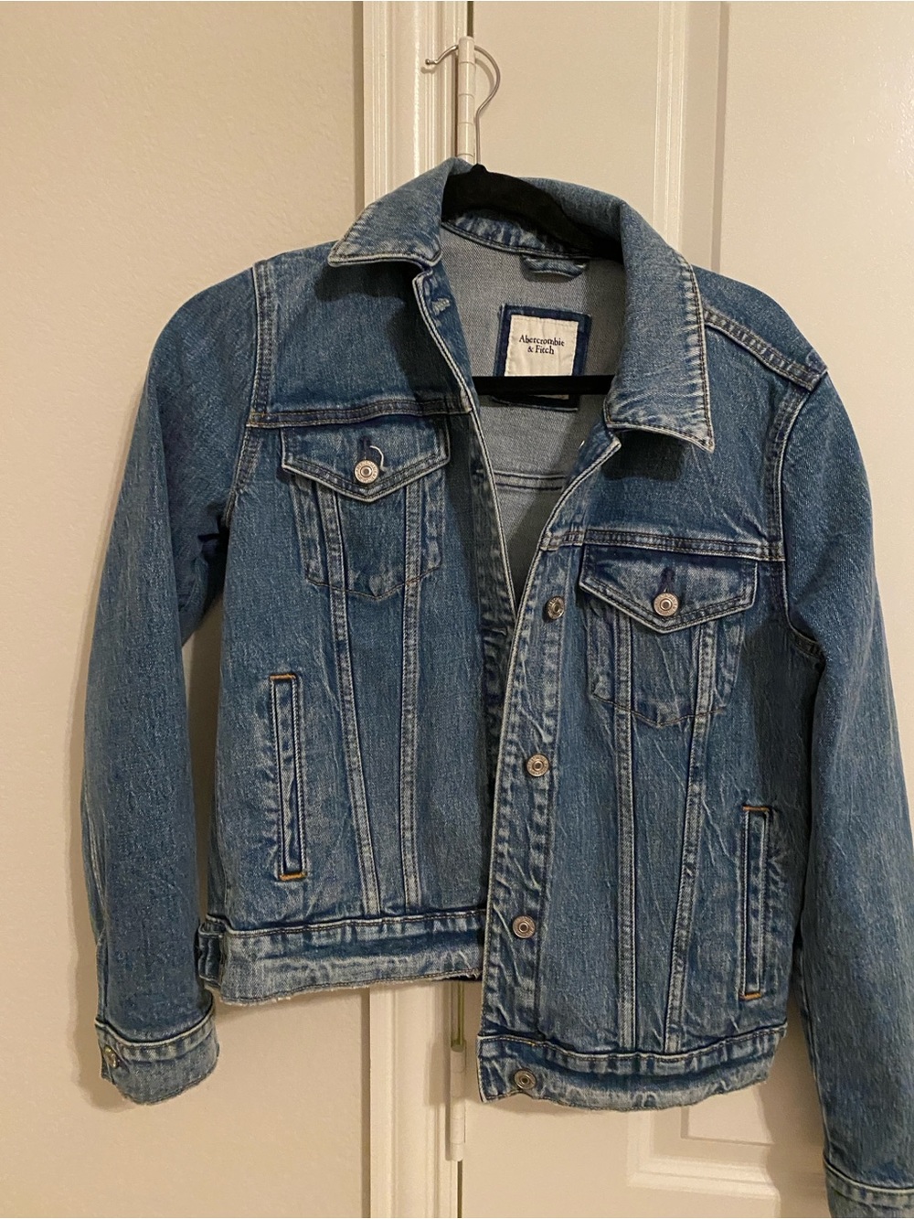 Abercrombie & Fitch blue denim jacket classical denim jacket size M
